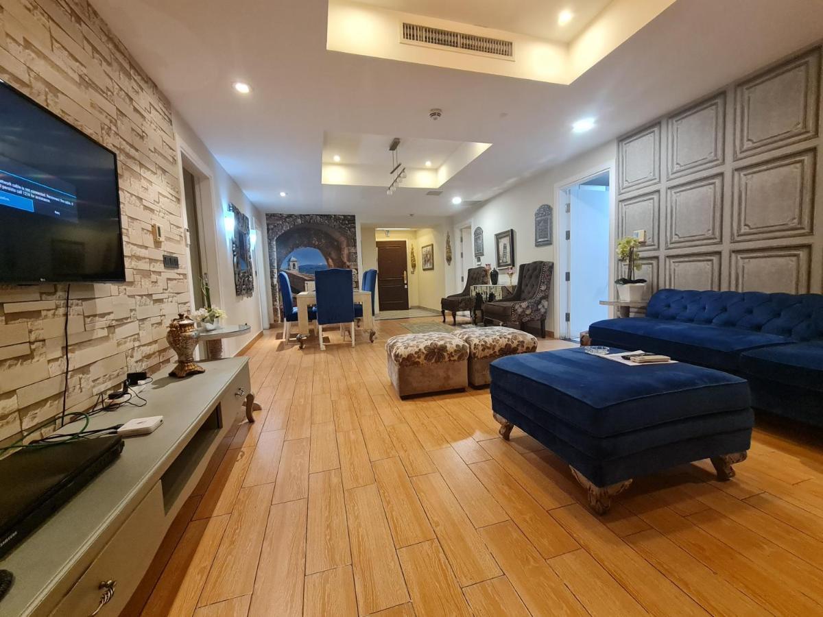이슬라마바드 Royal Residencia Centaurus 아파트 외부 사진