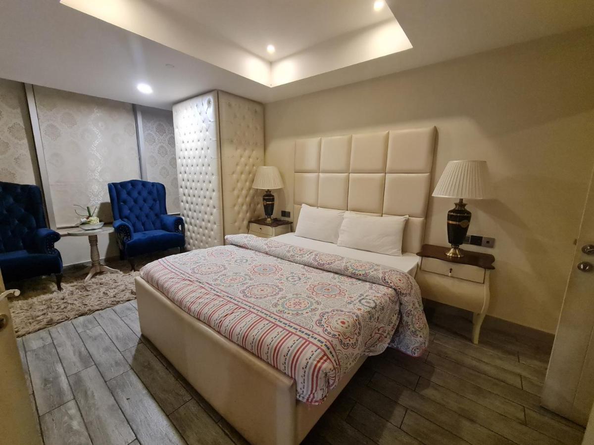 이슬라마바드 Royal Residencia Centaurus 아파트 외부 사진