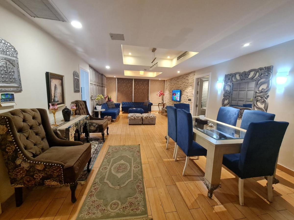 이슬라마바드 Royal Residencia Centaurus 아파트 외부 사진