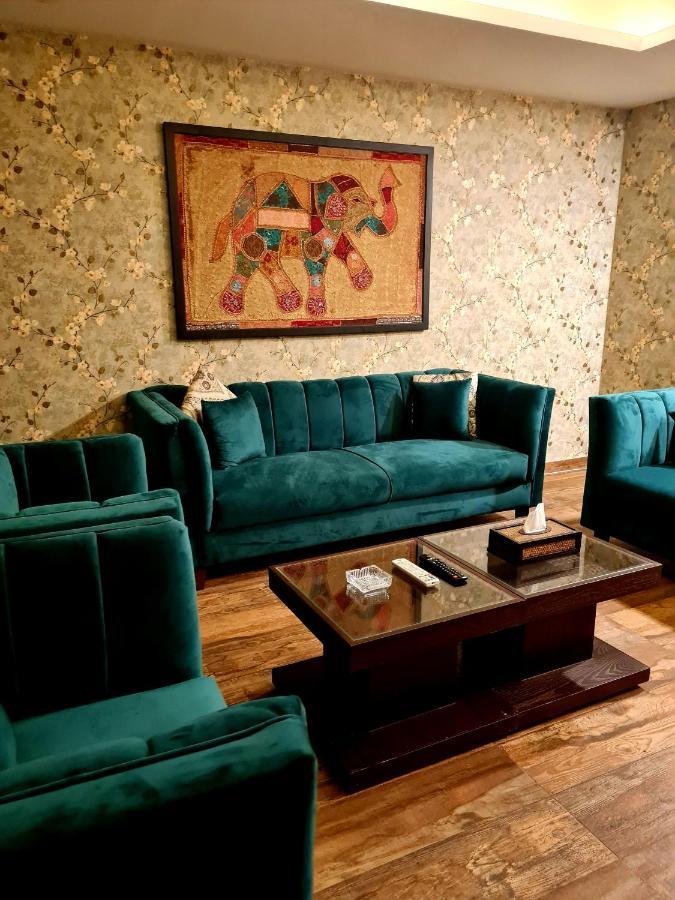 이슬라마바드 Royal Residencia Centaurus 아파트 외부 사진