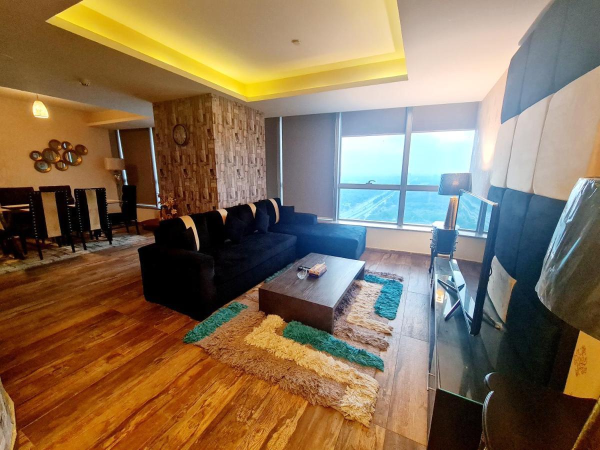 이슬라마바드 Royal Residencia Centaurus 아파트 외부 사진