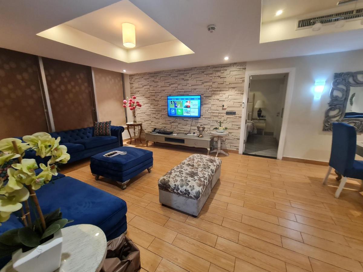 이슬라마바드 Royal Residencia Centaurus 아파트 외부 사진