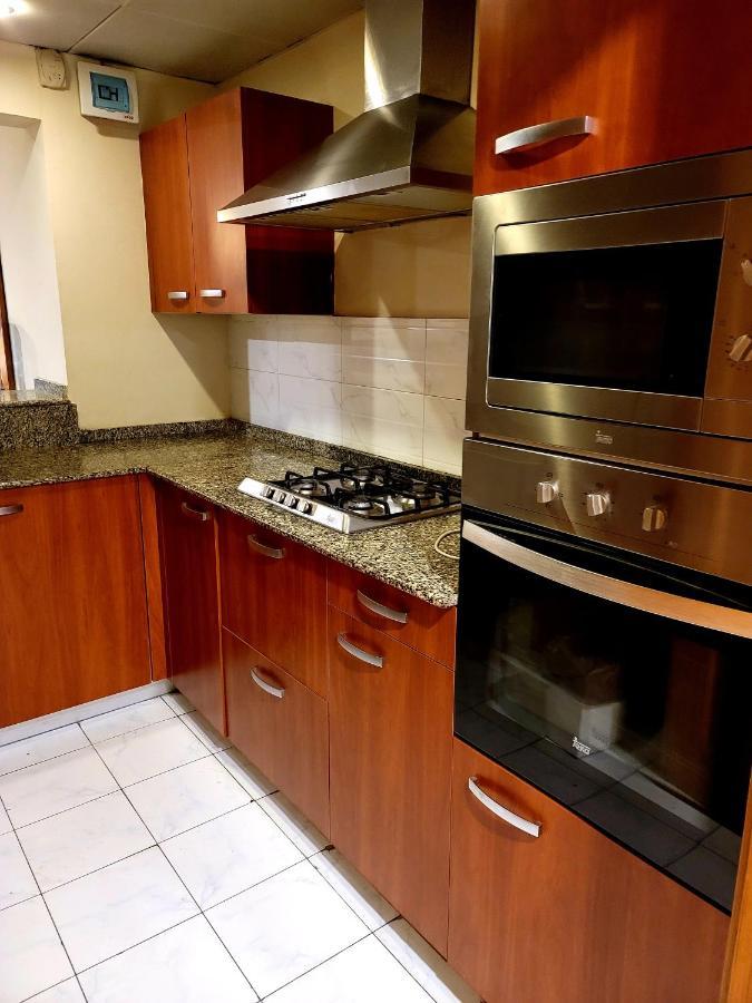 이슬라마바드 Royal Residencia Centaurus 아파트 외부 사진