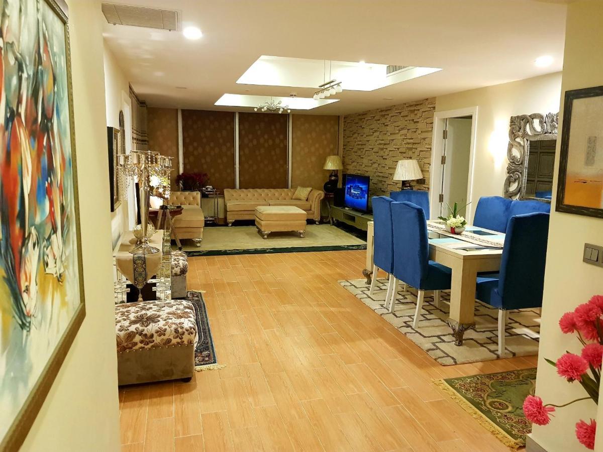 이슬라마바드 Royal Residencia Centaurus 아파트 외부 사진